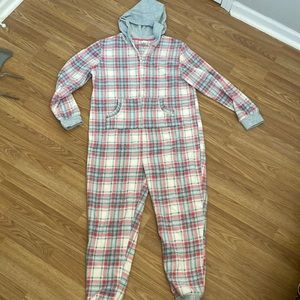 Cuddl Duds onesie.